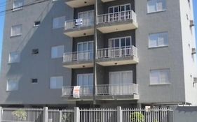 Apartamento na Praia da Enseada, 100 mt praia